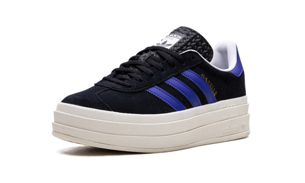 Zwarte Adidas Gazelle BOLD WMNS schoenen met blauwe details, zijaanzicht, comfortabele sneakers voor dames