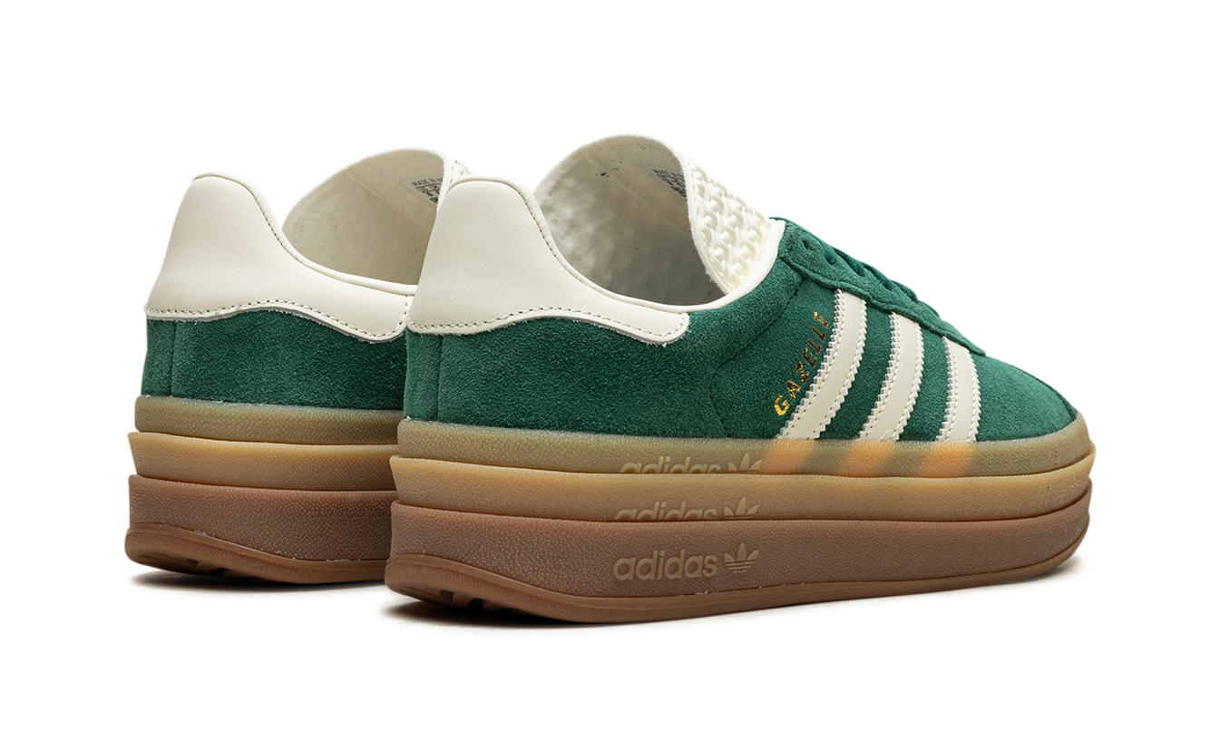Groene en witte Adidas Gazelle Bold damesschoenen met gouddetails, casual schoenen voor dames.