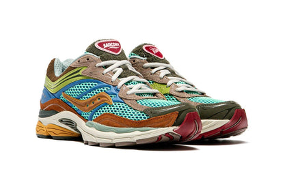 CAPE EXCLUSIVES Saucony ProGrid Omni 9 sneakers met sportieve details en grijs-blauwe kleuren, geschikt voor sport en casual gebruik