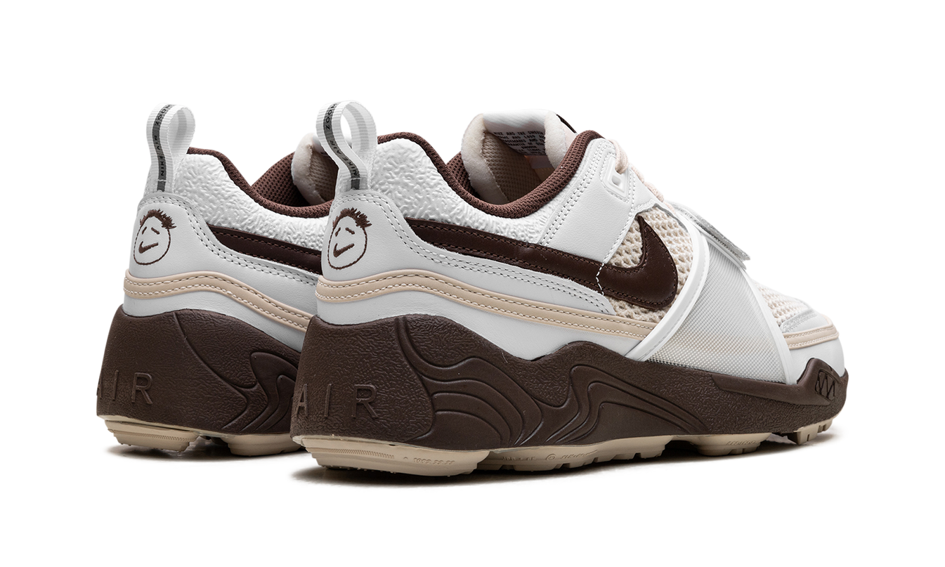 Nike Zoom Field Jaxx schoenen Travis Scott Light Chocolate, lichtbruine sportieve sneakers met zwarte details voor heren