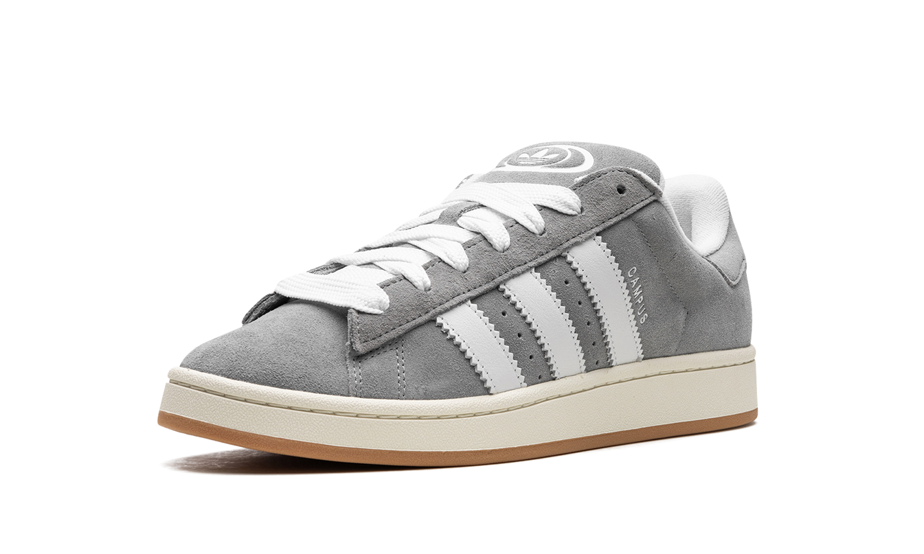 Adidas Campus 00s schoenen in grijs en wit, casual sneakers voor heren en dames, zichtbaar op de afbeelding.