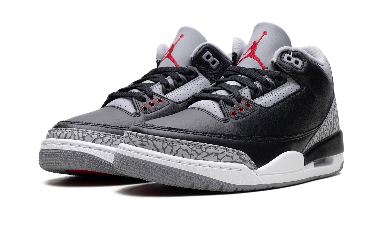 Zwarte Air Jordan 3 sneakers met cementprint en witte details, sportieve schoenen van Mijn winkel.