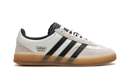 Adidas Gazelle indoor schoenen "Bad Bunny - Off White" van Mijn winkel, wit met groene en roze details, voor binnenshuis gebruik