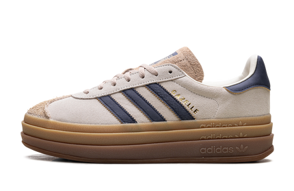 Damesschoenen Adidas Gazelle Bold in Cream Night Indigo kleur, met leren bovenwerk en witte zool, voor stijlvolle casual look