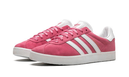 Adidas Gazelle 85 sneakers in roze fusion kleur met witte zool en leren materiaal, sportieve schoenen voor dames