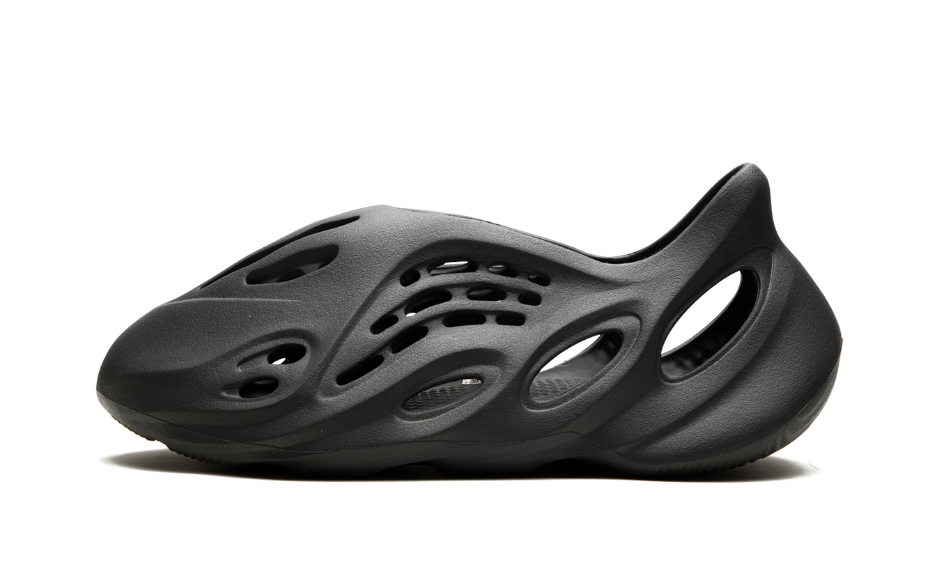 Yeezy Foam Runner "Carbon"