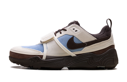 Sportieve Zoom Field Jaxx Travis Scott sneakers in leche blue, met blauwe details en stevige zool.