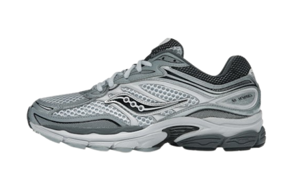 Zwarte Saucony ProGrid Omni 9 microchip sneakers van CAPE EXCLUSIVES met witte accenten en ademend meshmateriaal.