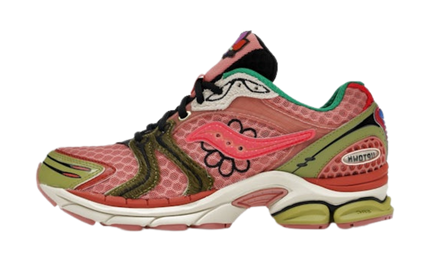 Sneakers van CAPE EXCLUSIVES, Saucony ProGrid Triumph 4 met bloemmotieven en kleurrijke details, ontworpen voor comfort en stijl.
