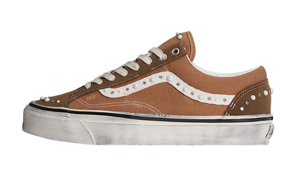 Vans LX Old Skool sneakers van CAPE EXCLUSIVES in vintage cocoa bruin met parelmoer details, zicht van de zijkant.