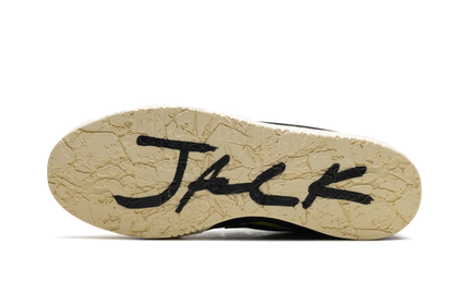 Nike Jumpman Jack TR schoenen in heldere cactusgroen met zwart en wit details, sportieve sneakers voor casual en sportgebruik.