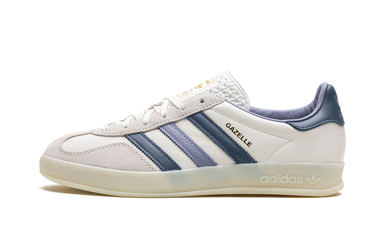 Preloved Adidas Gazelle indoor schoenen in goede staat, zwart met groene details, geschikt voor binnen sporten en casual gebruik