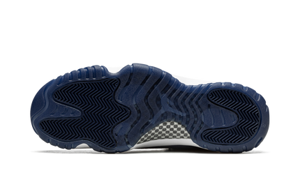 Donkerblauwe Air Jordan 11 Velvet damesschoenen met glanzende afwerking en witte zool, elegant en sportief ontwerp