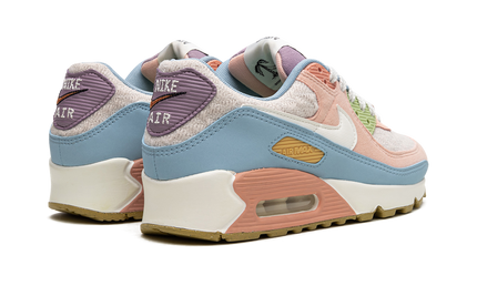 Nike Air Max 90 SE dameschoenen in felgekleurde Sun Club design met zichtbaar Nike Air Max zool.