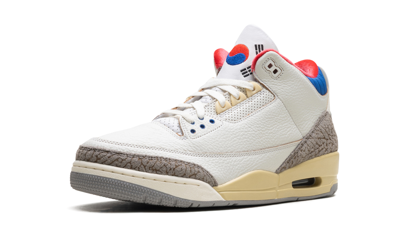 Zwarte en witte Air Jordan 3 "Seoul 2.0" sneakers van Mijn winkel, close-up van de schoenen met details en materialen