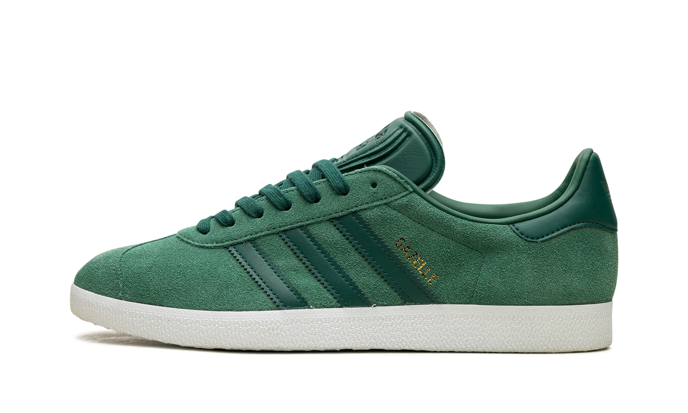 Dames Adidas Gazelle "Tech Forest" schoenen in groen met witte details, sneakers met suède bovenwerk en witte zool.