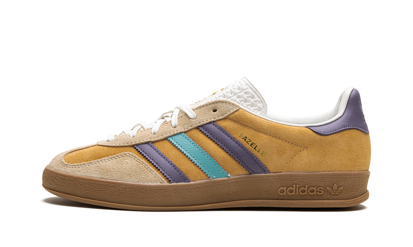 Oranje paar Adidas Gazelle Indoor schoenen met paarse details, sportieve schoenen voor binnengebruik, gemaakt door Mijn winkel.