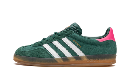Dames Adidas Gazelle Indoor schoenen in Collegiate Green en Lucid Pink, zachte sportschoenen met groene en roze details.