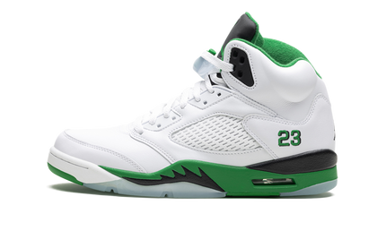 Witte en groene Air Jordan 5 WMNS sneakers met groene details en witte zool, dames schoen van het merk Mijn winkel.