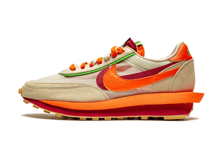 Nike LD Waffle Sacai Clot Net oranje sneakers met mesh details en witte zool, geschikt voor sport en casual gebruik