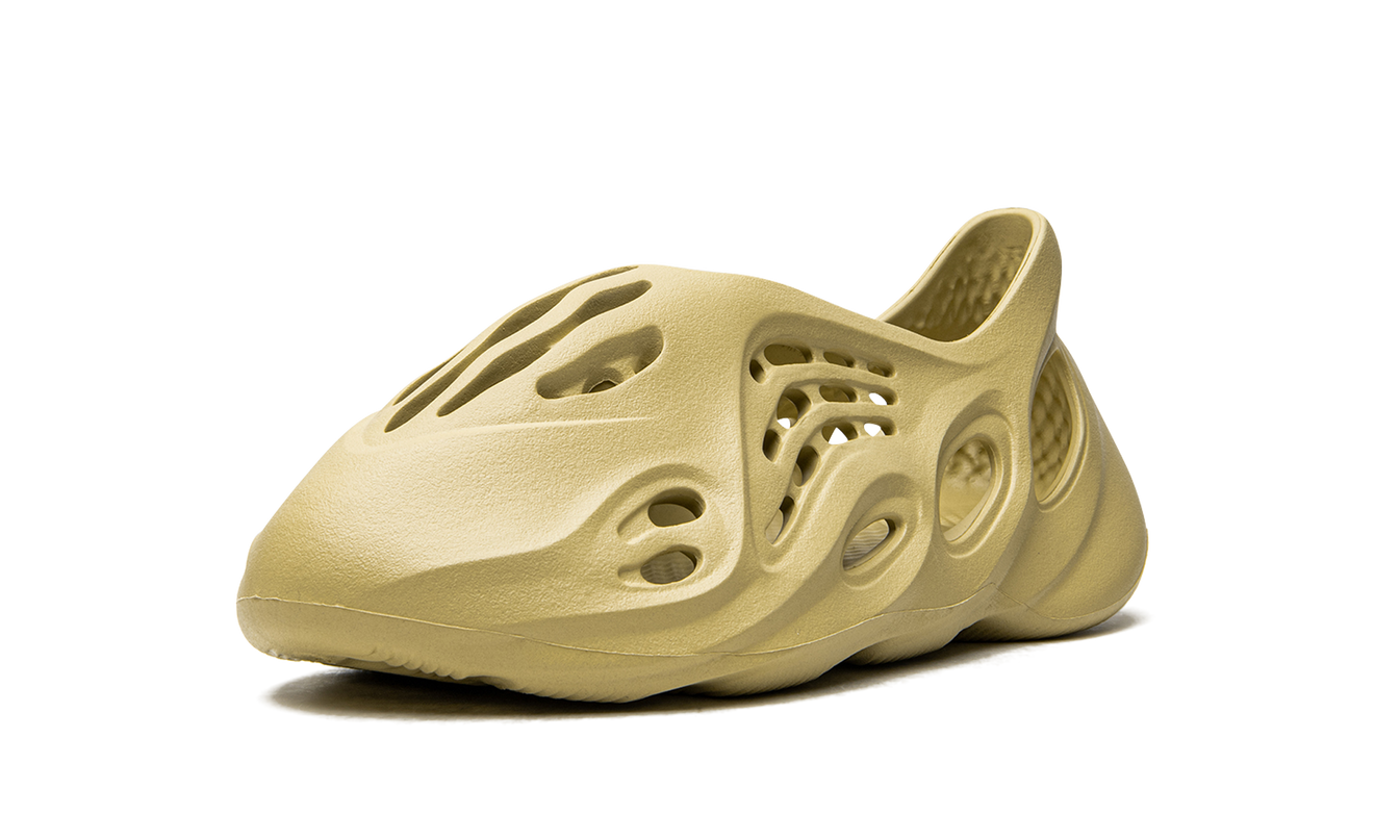 Yeezy Foam Runner "Sulfur"