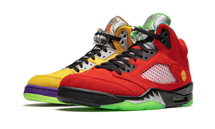 Air Jordan 5 Retro schoenen met kleurrijk ontwerp en gedetailleerde details, zichtbaar in de afbeelding.