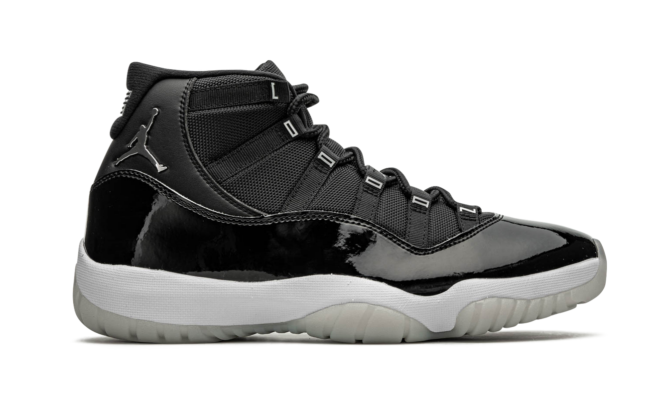 Leren Air Jordan 11 Retro "Jubilee" schoenen in zilver en wit met glanzende details, voor dames en heren, 25e jubileumeditie