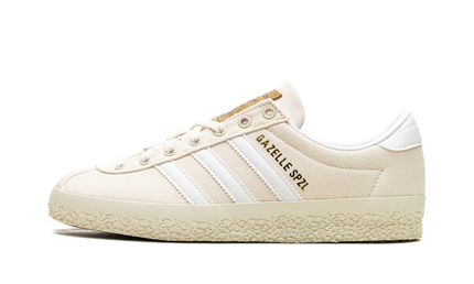 Adidas Gazelle SPZL "Chalk White" schoenen voor heren met witte suède en leren details, stijlvolle casual schoenen