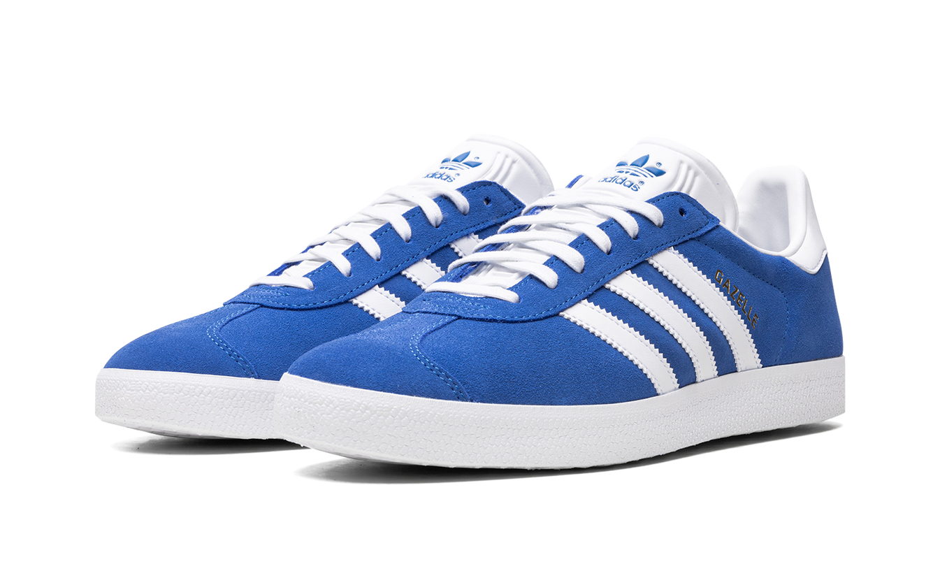 Adidas Gazelle schoenen in blauw en wit, comfortabel en stijlvol, met leren bovenwerk en sportieve uitstraling.