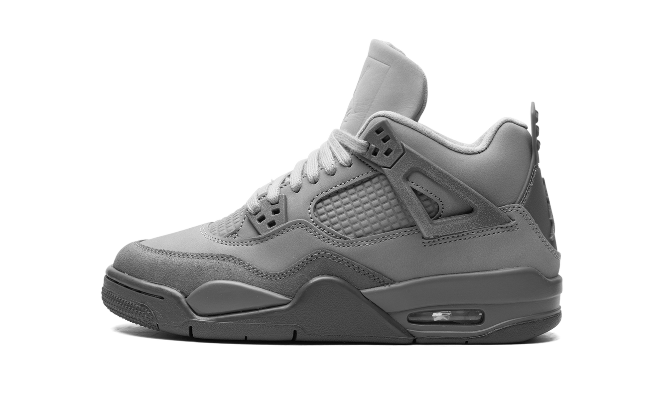 Sneakers Air Jordan 4 GS "Wet Cement" in grijs en wit, lage schoen met leren en suède details, zichtbaar in de afbeelding
