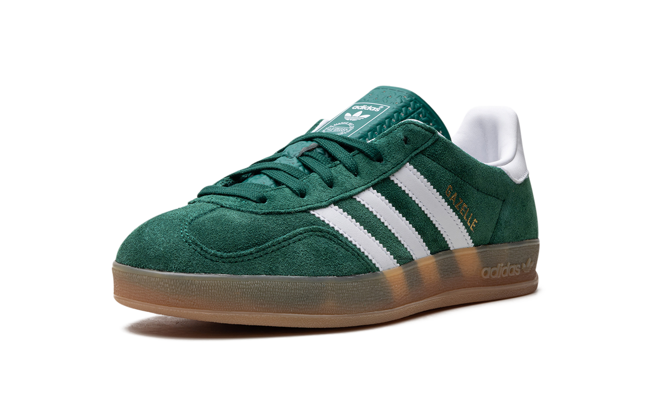 Adidas Gazelle Indoor schoenen in Collegiate Green, sportieve groene sneakers met wit detail voor binnengebruik