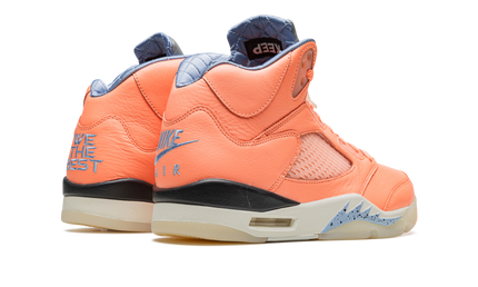 Schoenen Air Jordan 5 Retro "DJ Khaled - Crimson Bliss" in rood en zwart met kenmerkende details en merklogo