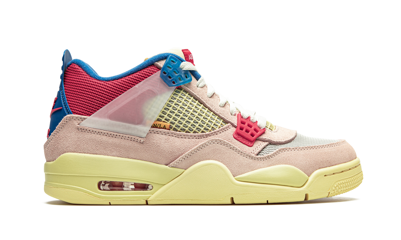 Sportieve Air Jordan 4 Retro SP schoenen in Guava Ice kleur, met wit en pastel details, van het merk Mijn winkel.