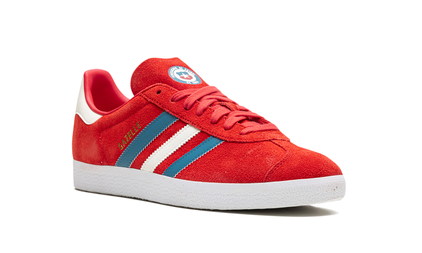 Adidas Gazelle Chile schoenen in groen en wit, zichtbaar met leren bovenwerk en witte zool, geschikt voor casual draagstijl