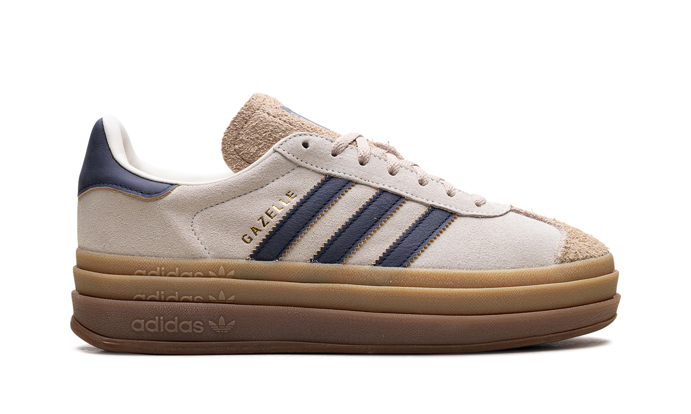 Damesschoenen Adidas Gazelle Bold in Cream Night Indigo met suède bovenwerk en witte zool, stijlvolle sneakers voor dagelijks gebruik.