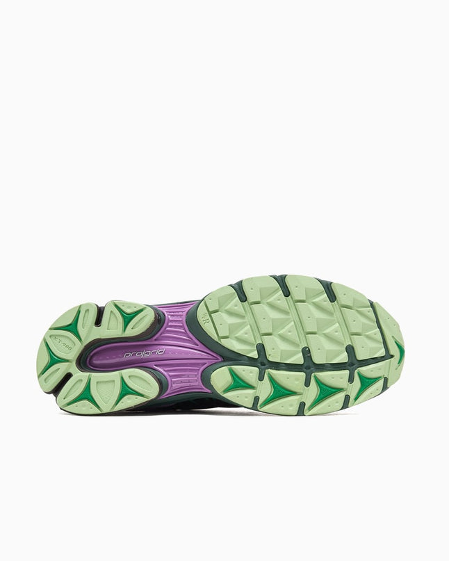 Sneakers CAPE EXCLUSIVES Saucony ProGrid Triumph 4 met bloemmotief en kleurrijk ontwerp, sportieve schoenen voor dames