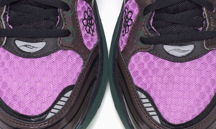 Sneakers van CAPE EXCLUSIVES met bloemendessin en ProGrid Triumph 4-technologie, in een kleurrijk ontwerp met bloemmotief.