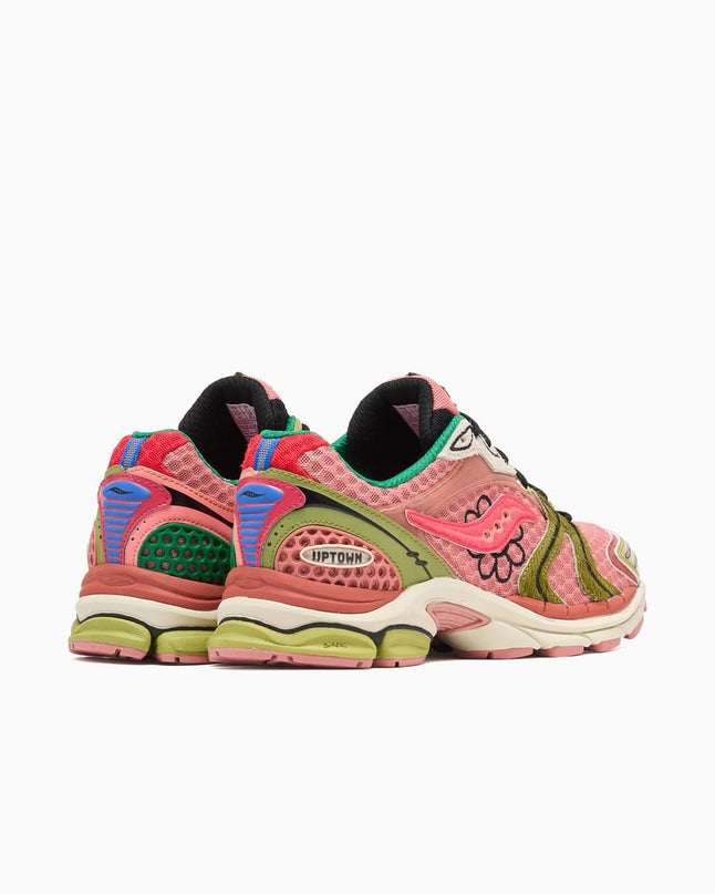 Sneakers CAPE EXCLUSIVES Saucony ProGrid Triumph 4 met bloemmotief en Virginia Creeper print, sportieve schoenen voor dames