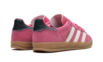 Roze en groen Adidas Gazelle Indoor schoenen voor dames, comfortabele sneakers met sportieve uitstraling