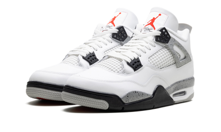 Witte Air Jordan 4 OG schoenen met cementpatroon en zwart detail, stijlvolle sneakers voor heren.