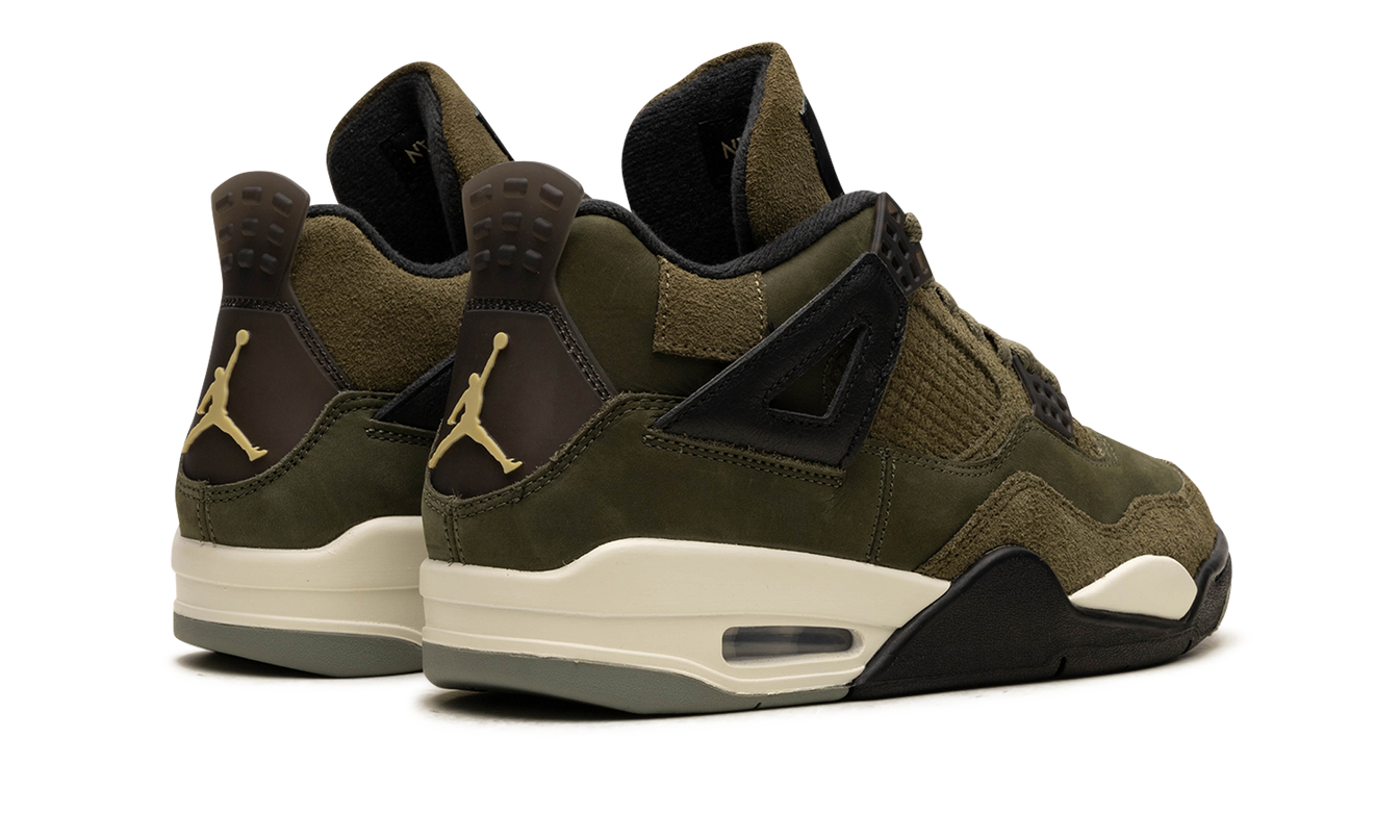 Zwarte Air Jordan 4 Craft schoenen met olijfgroene details en witte zool, Nike Air Jordan 4 sneakers voor heren.