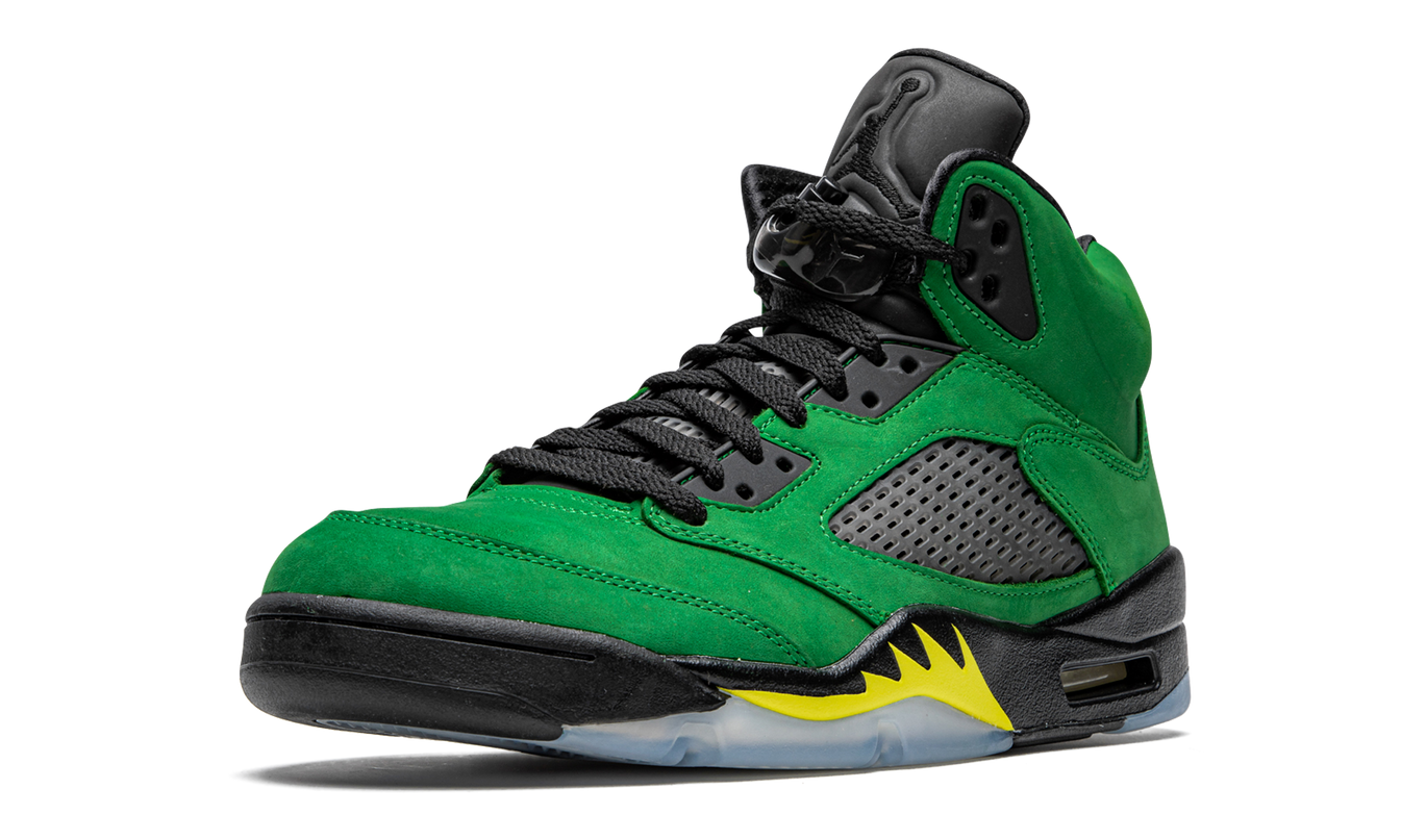 Lucht Jordan 5 Retro SE "Oregon" sneakers, blauwe en groene details, zichtbaar van de zijkant, gemaakt door Mijn winkel