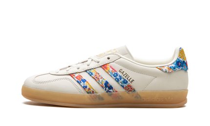 Dames Adidas Gazelle Indoor schoenen met Liberty London - Florals patroon, zwart en kleurrijk design, comfortabel en stijlvol.