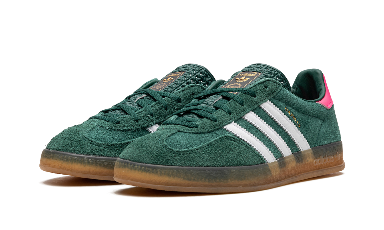 Dames Adidas Gazelle Indoor schoenen in Collegiate Green en Lucid Pink, kleurrijk en comfortabel voor binnenactiviteiten