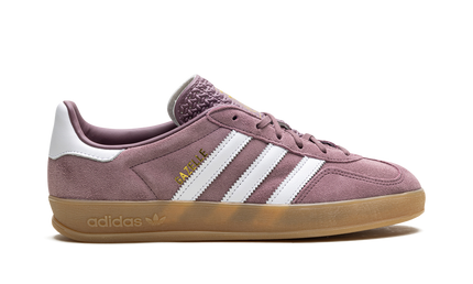 Witte Adidas Gazelle Indoor dames sneakers met schaduwachtige figuurlogo, comfortabele schoenen voor binnengebruik