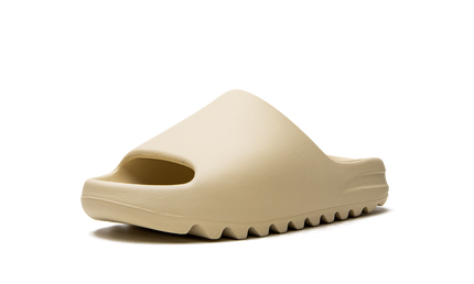 Lichte beige Yeezy Slide "Bone 2022" schoenen van Mijn winkel, comfortabele slippers voor casual gebruik.